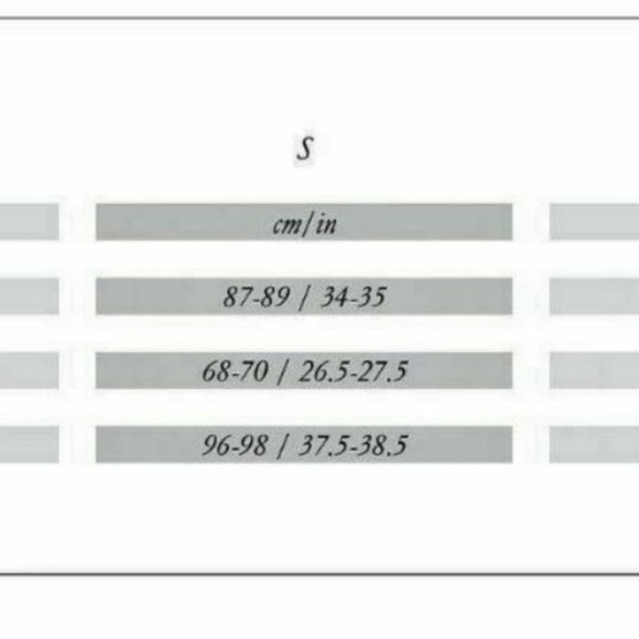 Stylestalker Jayce Eyelet Flutter Sleeves Chambray - Picture 5 of 5